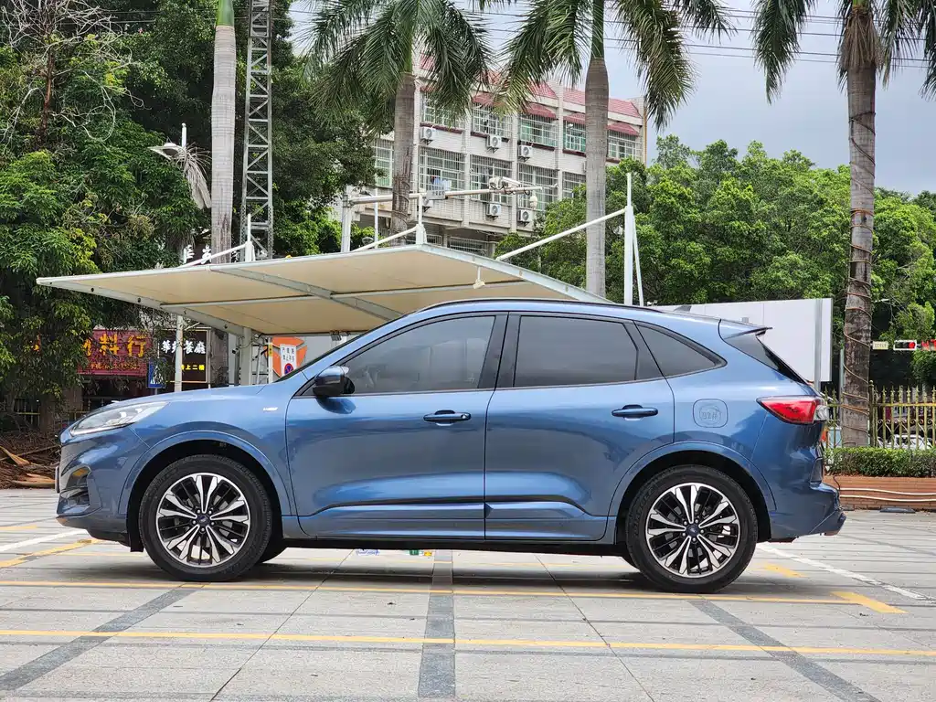 Escape EcoBoost 245 4 WD Indulge ST-LINE