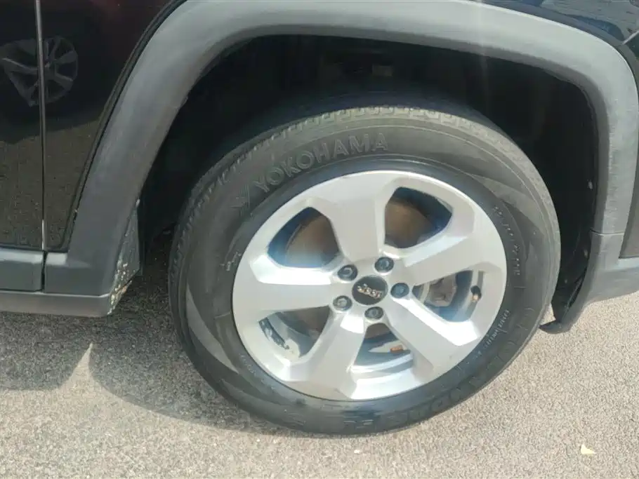 Compass 200 T Auto Home Enjoyment