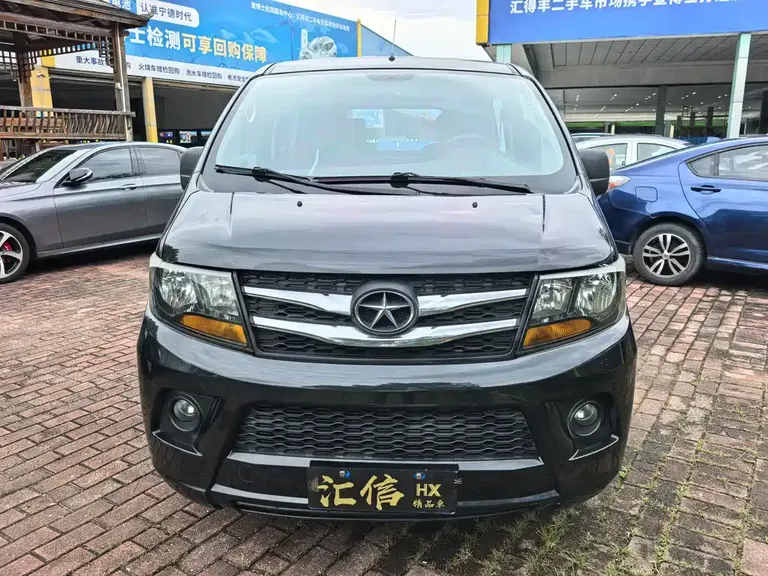 JAC Refine M3 Maker 1.6 L Luxury Smart