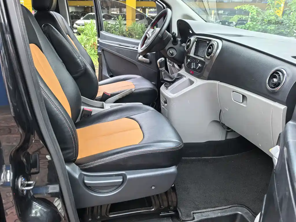 Refine M3 Maker 1.6 L Luxury Smart