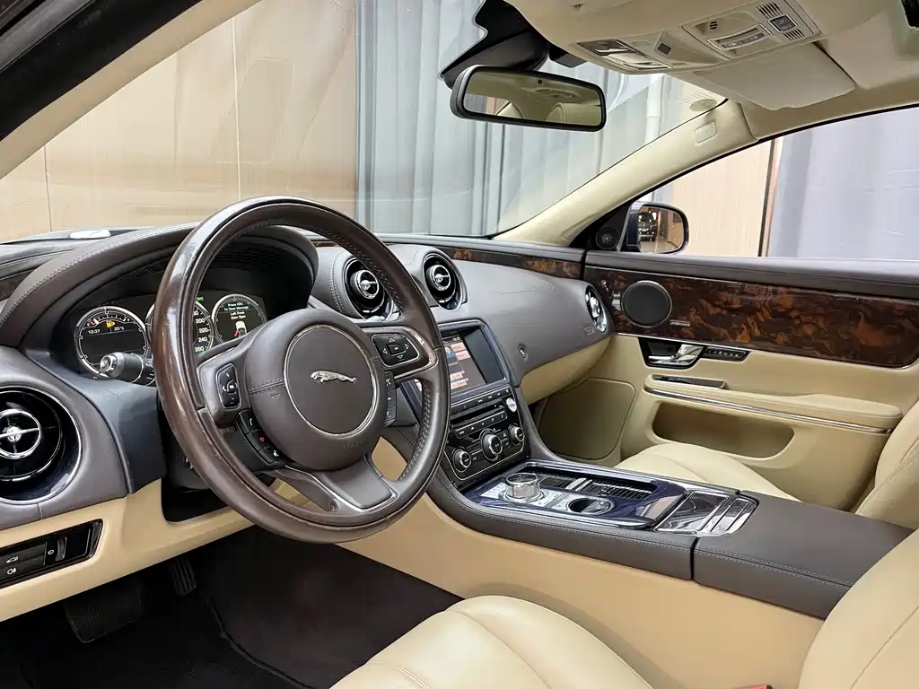 Jaguar XJ XJL 3.0 SC Panoramic Business
