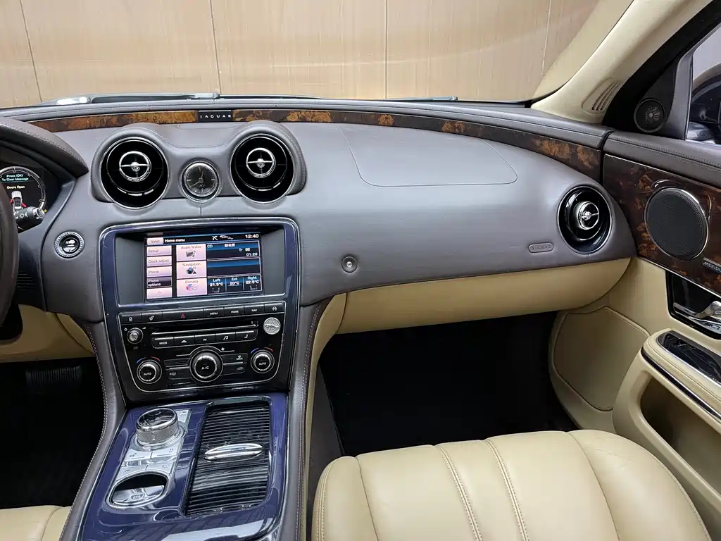 Jaguar XJ XJL 3.0 SC Panoramic Business