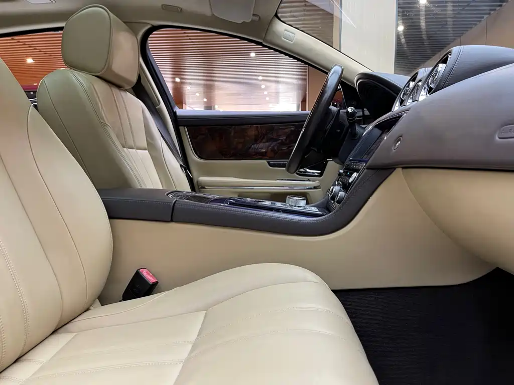 Jaguar XJ XJL 3.0 SC Panoramic Business