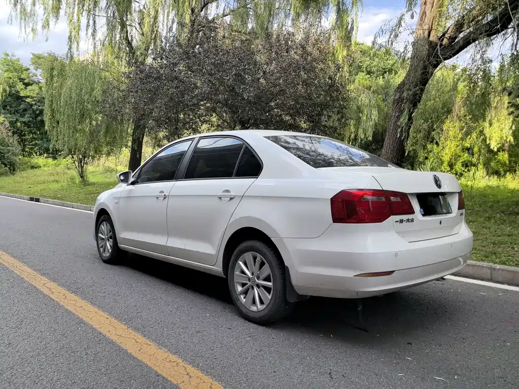 Jetta 捷达 2015款 质惠版 1.4 L 手动舒适型