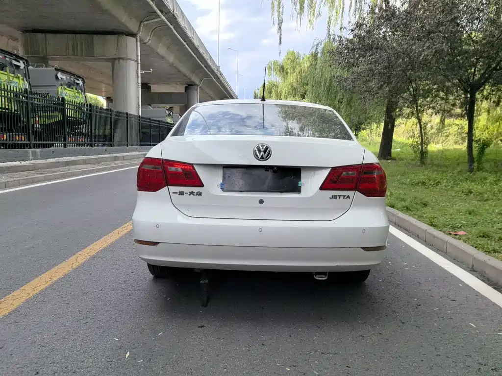 Jetta 捷达 2015款 质惠版 1.4 L 手动舒适型