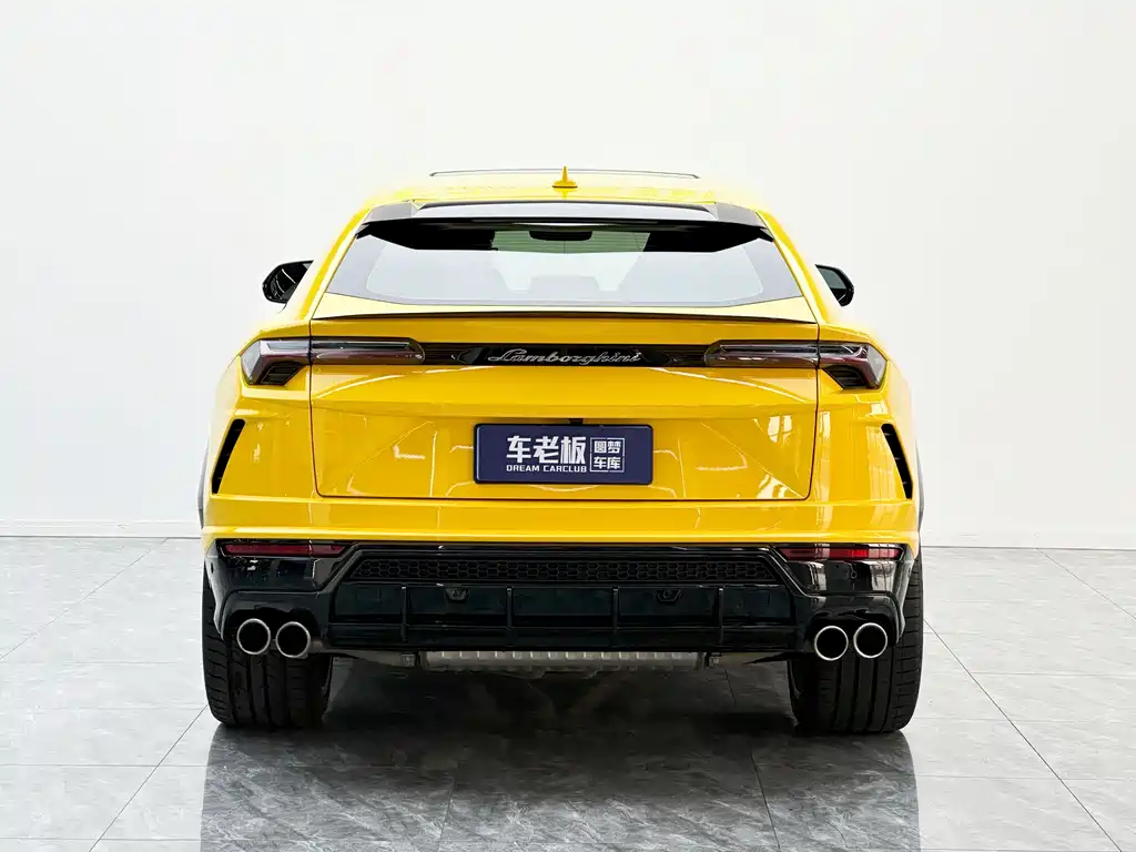 Urus 4.0 T V8