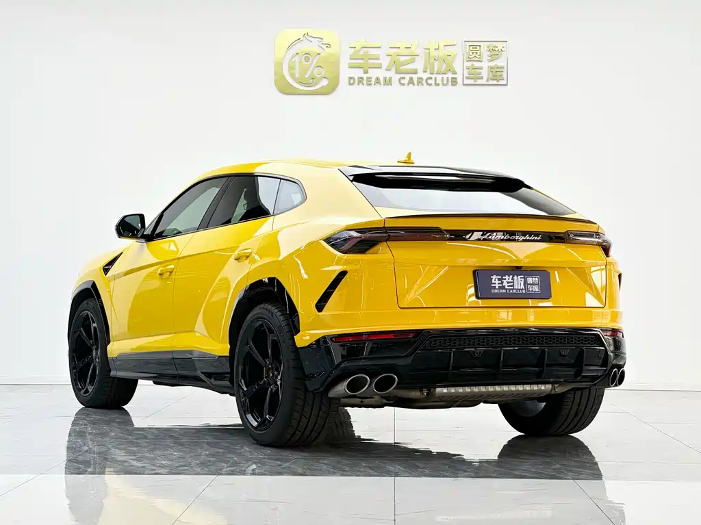 Urus 4.0 T V8