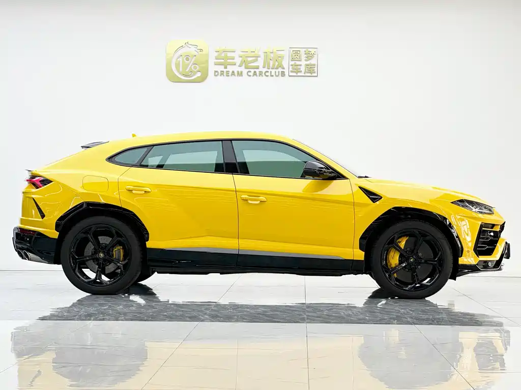 Urus 4.0 T V8