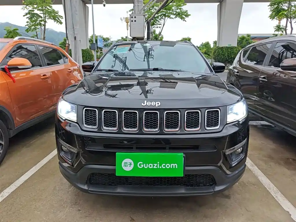 Compass 200 T Auto Home Enjoyment