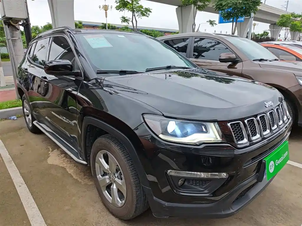 Compass 200 T Auto Home Enjoyment