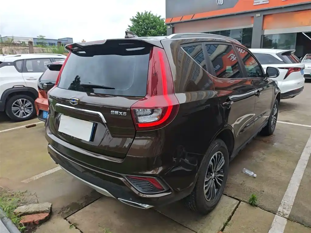 Vision X6 1.8 L Manual 4 G Connected Luxury