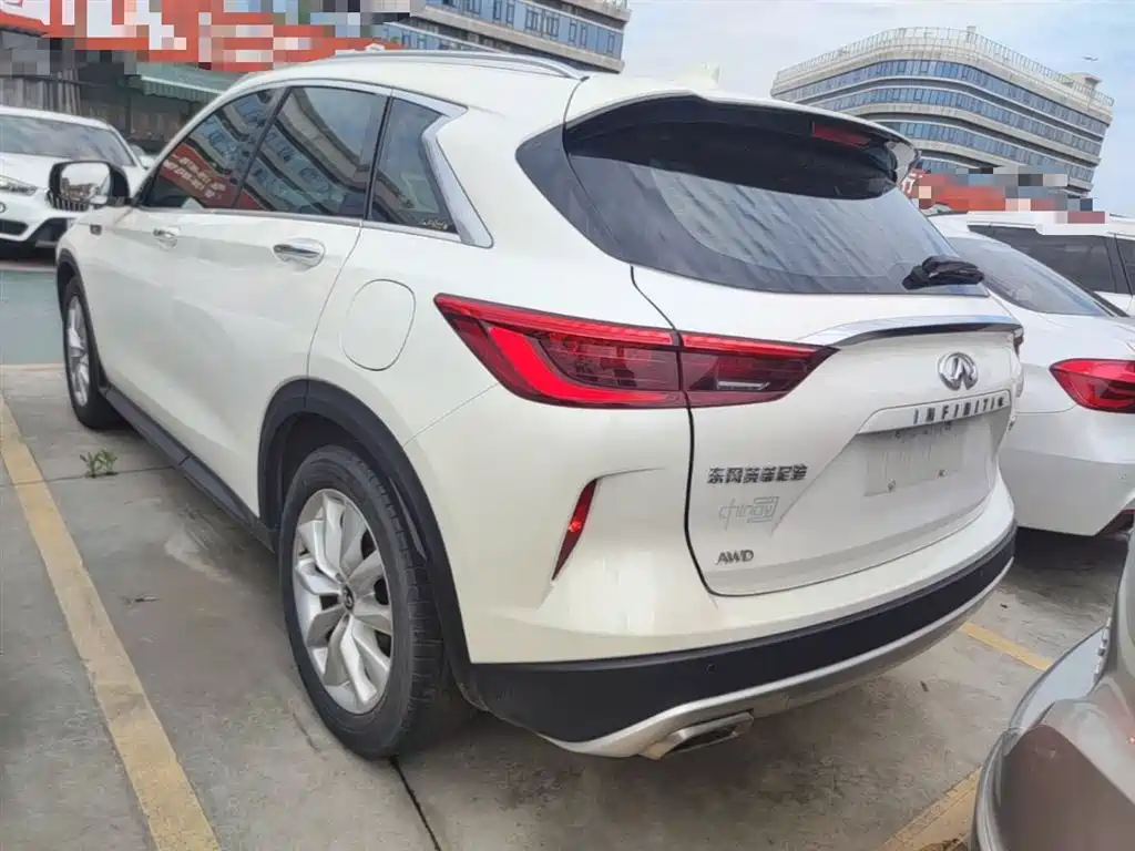 Infiniti QX50 2.0 T 4 WD Elite