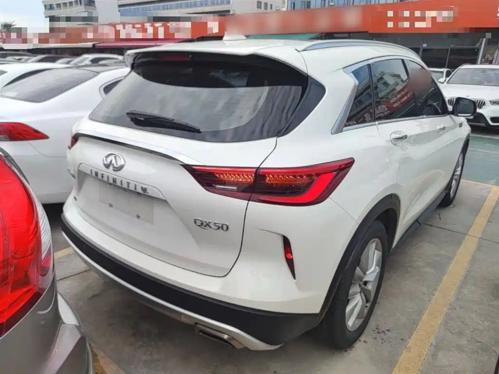 Infiniti QX50 2.0 T 4 WD Elite