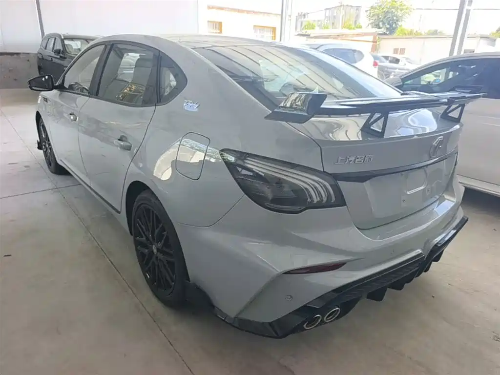 MG6 MG6 2025款 1.5 T XLINE 猎鲨版