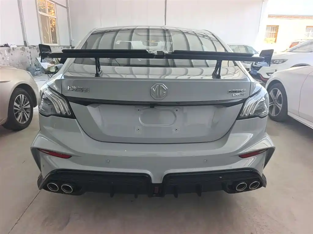 MG6 MG6 2025款 1.5 T XLINE 猎鲨版