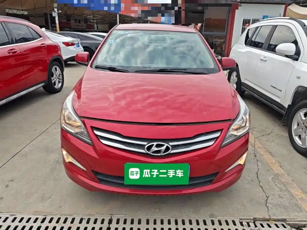 Accent 1.4 L Auto Intelligent GLS