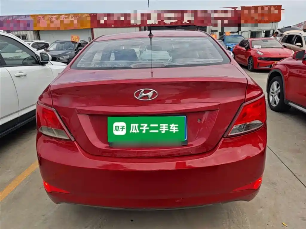 Accent 1.4 L Auto Intelligent GLS