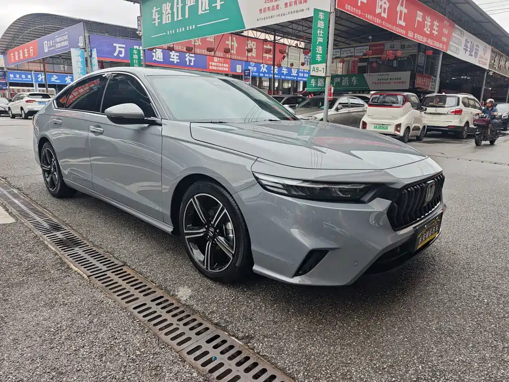 Inspire 英仕派 2024款 260 TURBO 精逸版