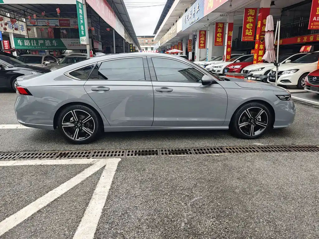 Inspire 英仕派 2024款 260 TURBO 精逸版