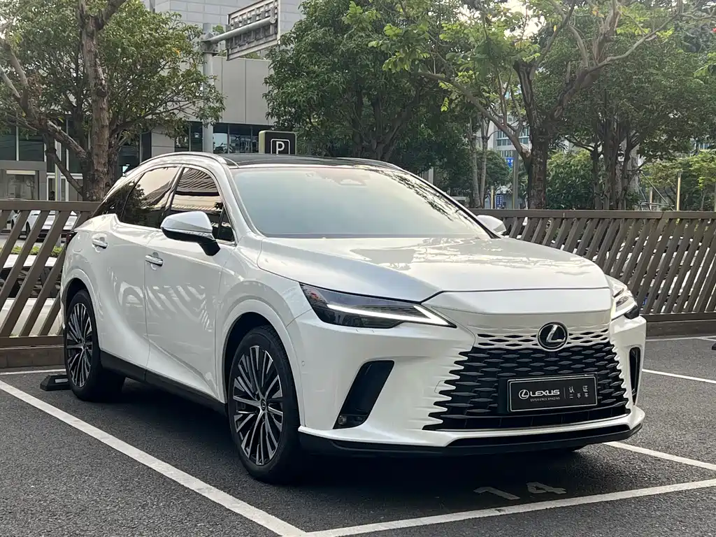 Lexus RX NEV 450 h+ 4 WD Smooth Enjoyment