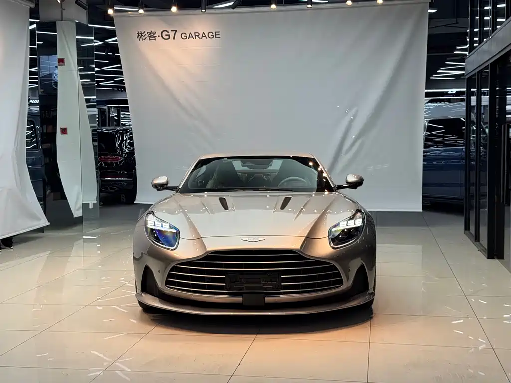 Aston Martin DB12 4.0 T V8 Coupe