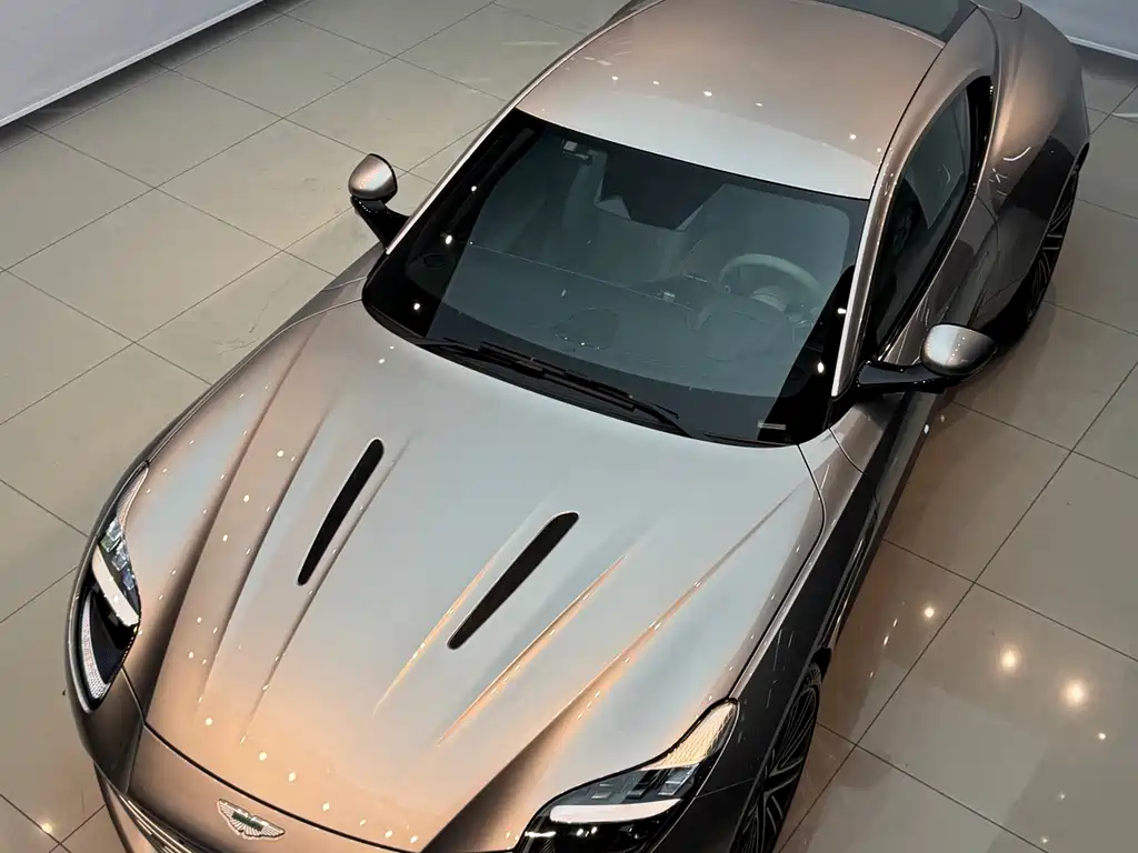 Aston Martin DB12 4.0 T V8 Coupe