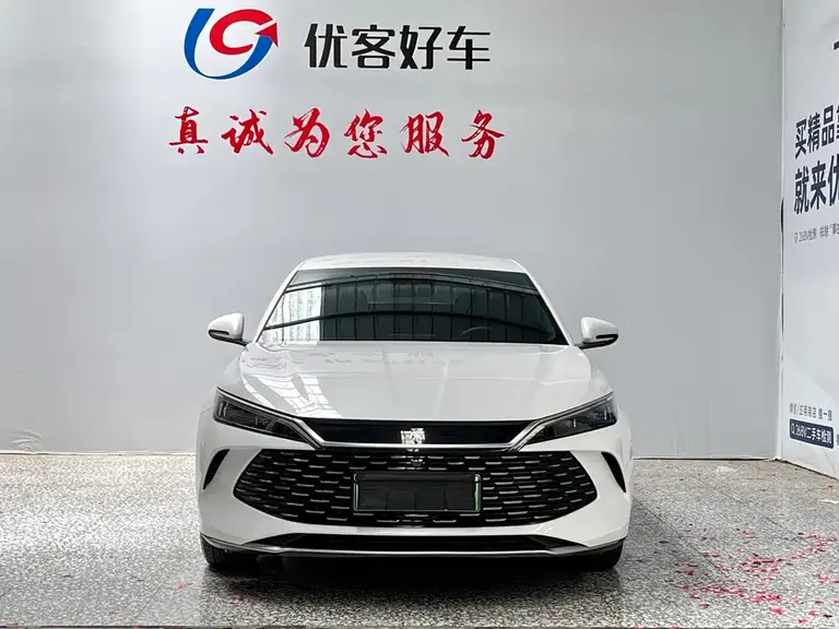 BYD Qin L DM-i 80 KM Leading