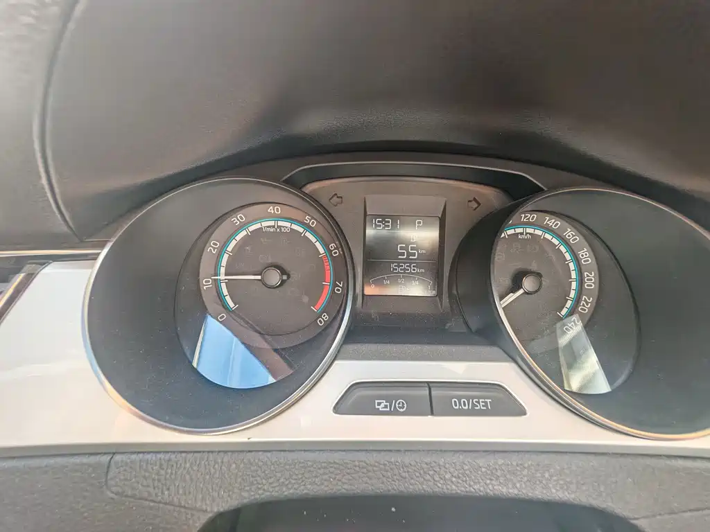 Rapid 1.5 L Auto Comfort Enjoyment