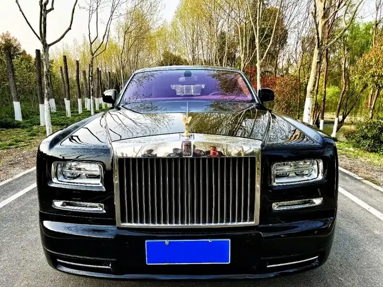 Rolls-Royce Phantom 6.7 L Extended EWB