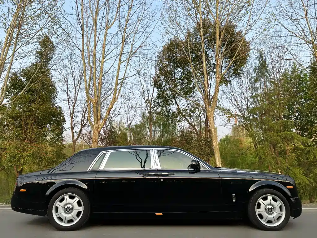 Phantom 6.7 L Extended EWB