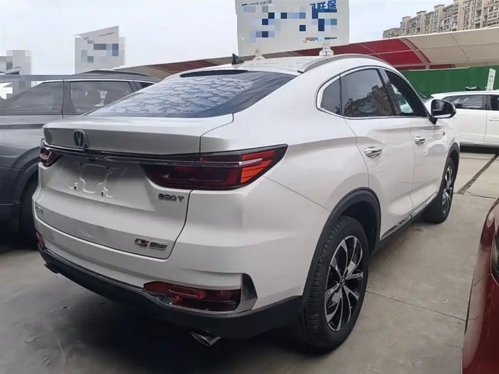 Changan CS85 Coupe 1.5 T DCT Motion CN-VI