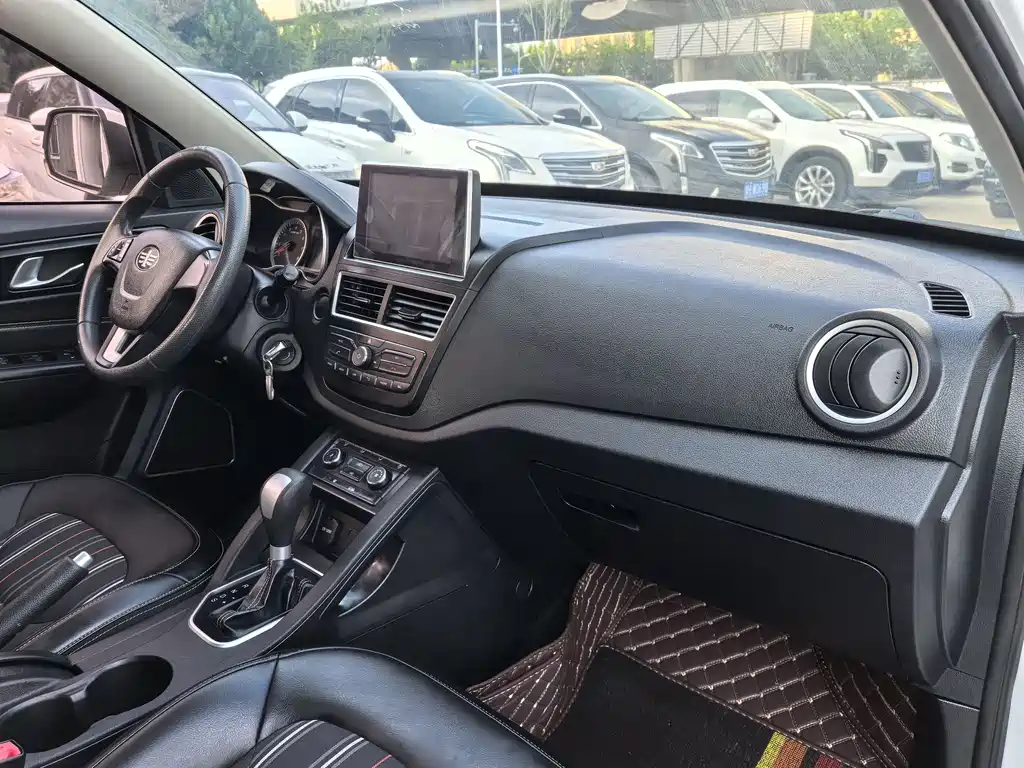 Besturn X40 1.6 L Auto Luxury