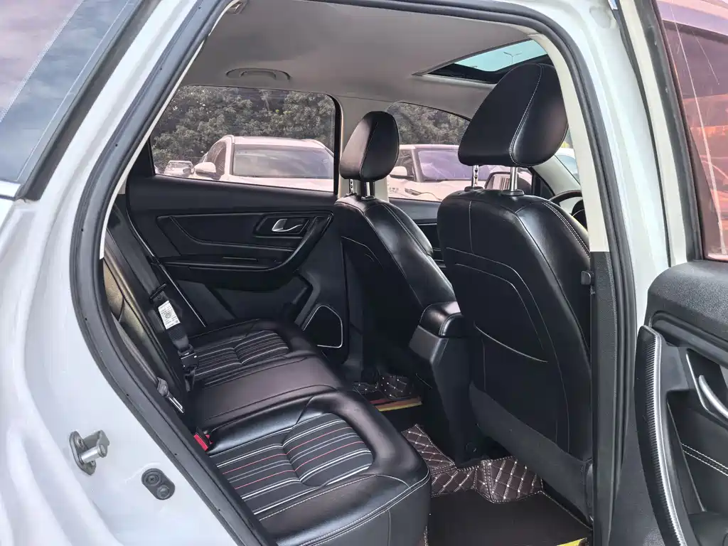 Besturn X40 1.6 L Auto Luxury