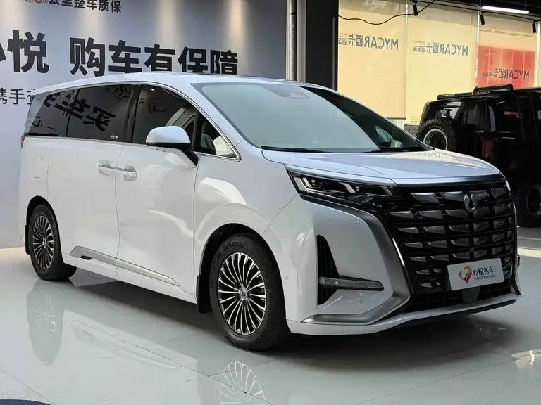 Denza D9 DM-i 970 4 WD Flagship