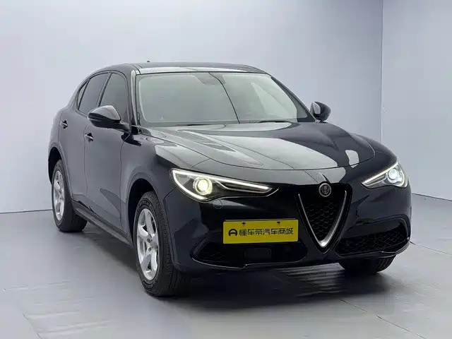 Stelvio 2.0 T 200 HP Elite