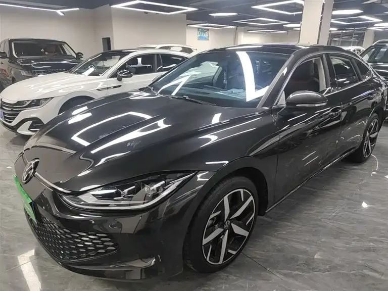 Volkswagen Lamando Lamando L 280 TSI DSG Spicy Cool