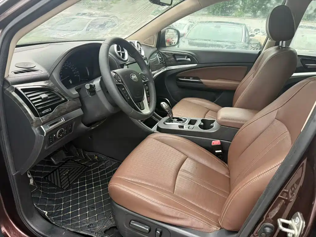 BYD S7 2.0 T Auto Distinguished