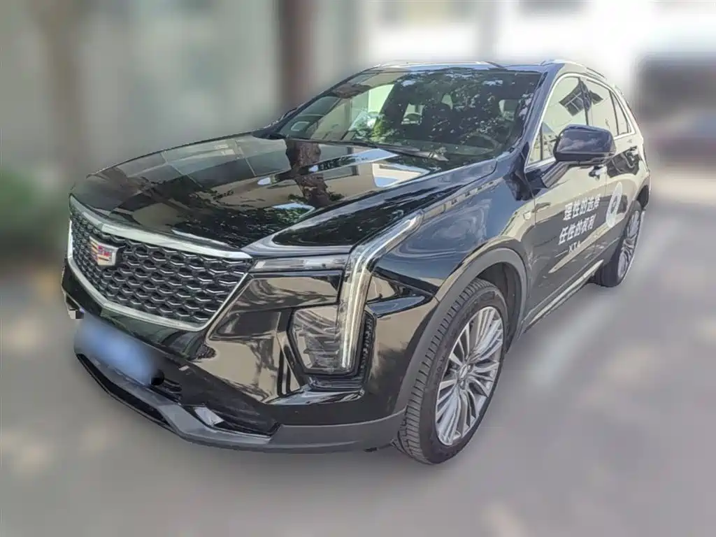 Cadillac XT4 凯迪拉克XT4 2024款 改款 28 T 两驱尊贵型