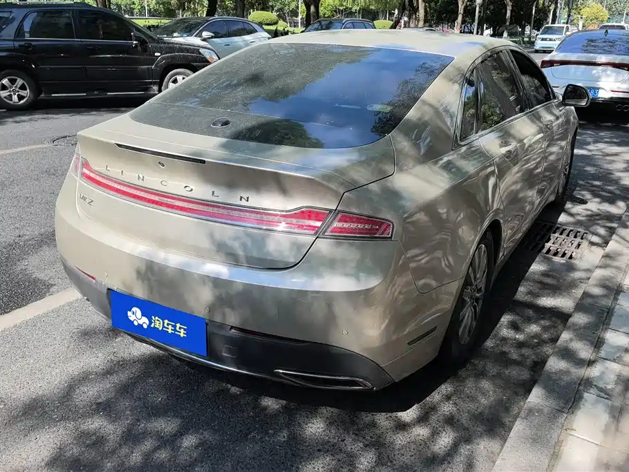 Lincoln MKZ 2.0 T Premium