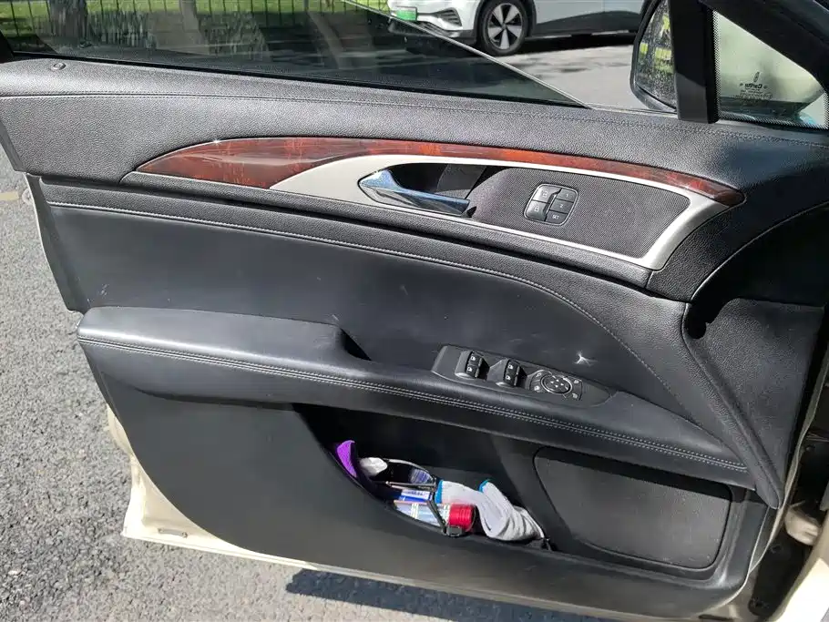 Lincoln MKZ 2.0 T Premium