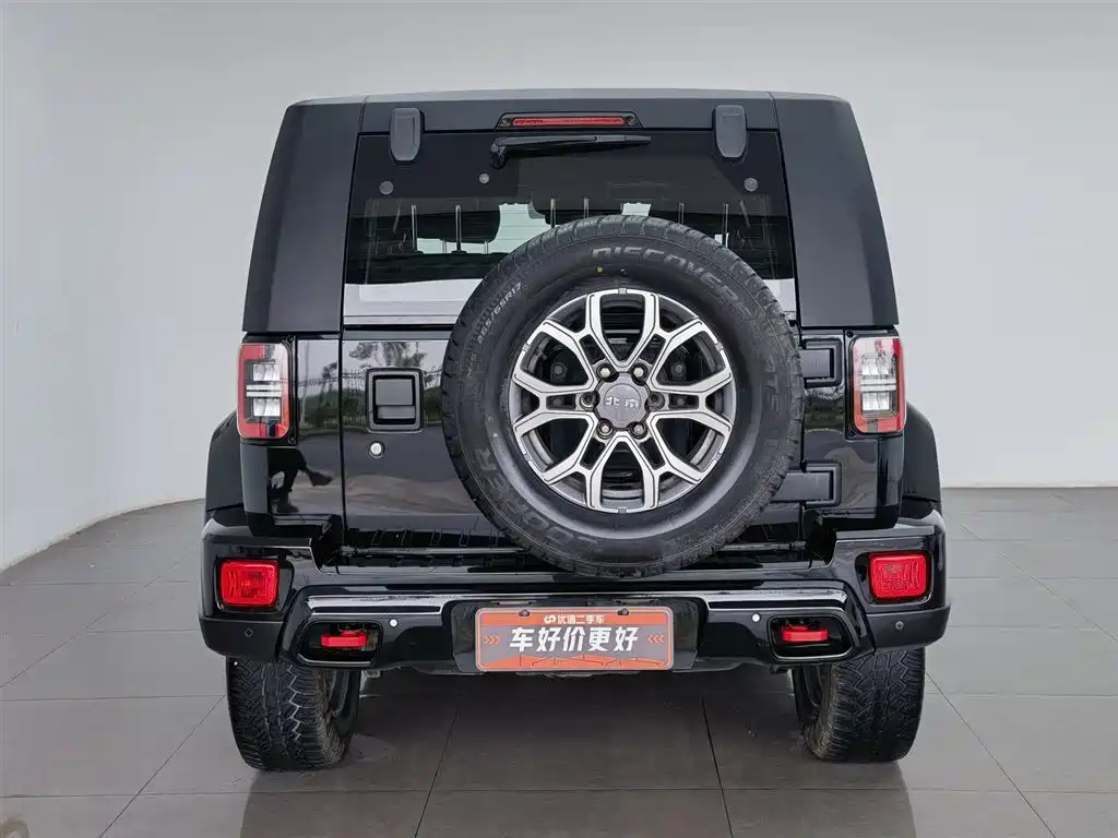 BAIC BJ40 2.0 T Auto 4 WD City Hunter Swordsman