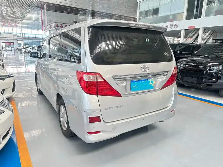 Toyota Alphard 2.4 L Luxury