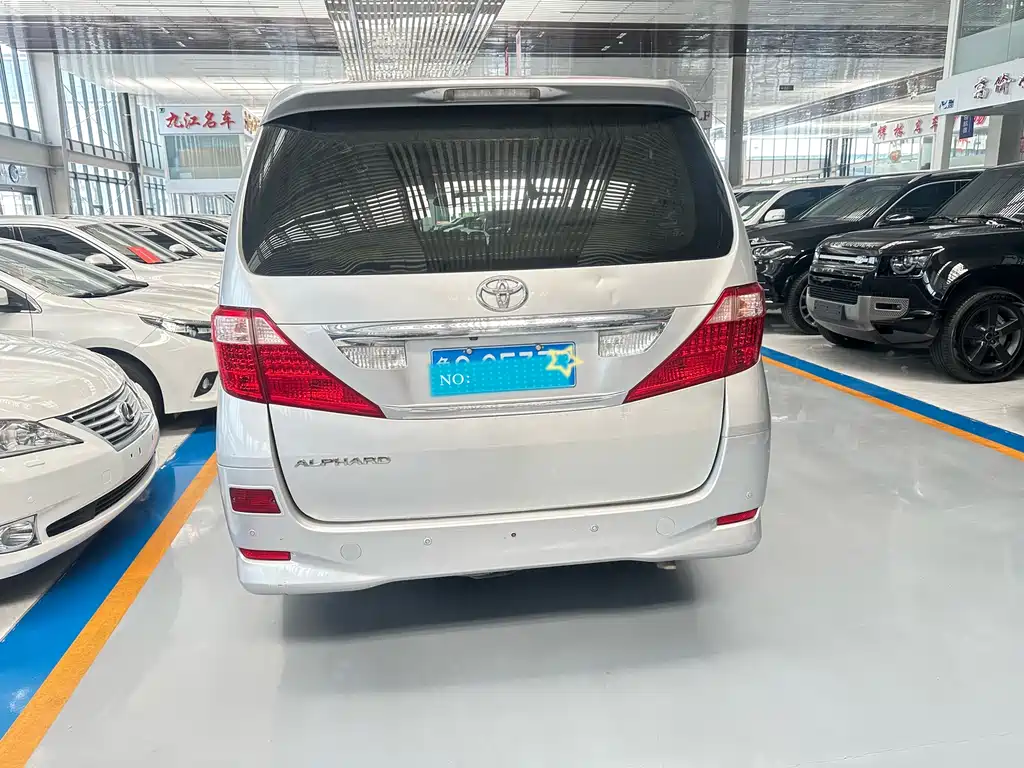 Alphard 2.4 L Luxury