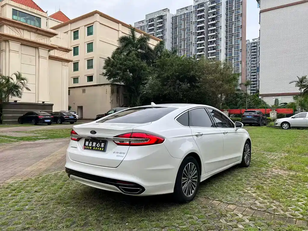 Mondeo EcoBoost 200 Luxury