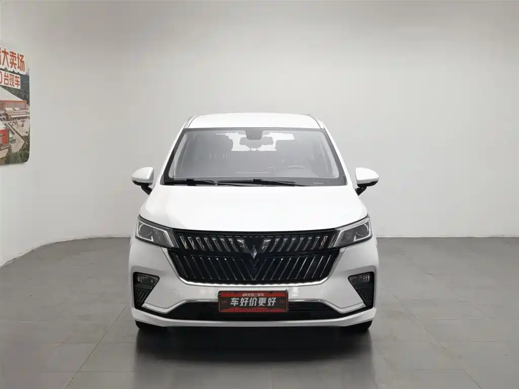 Wuling Jiachen 1.5 T CVT Smart Enjoyment Luxury