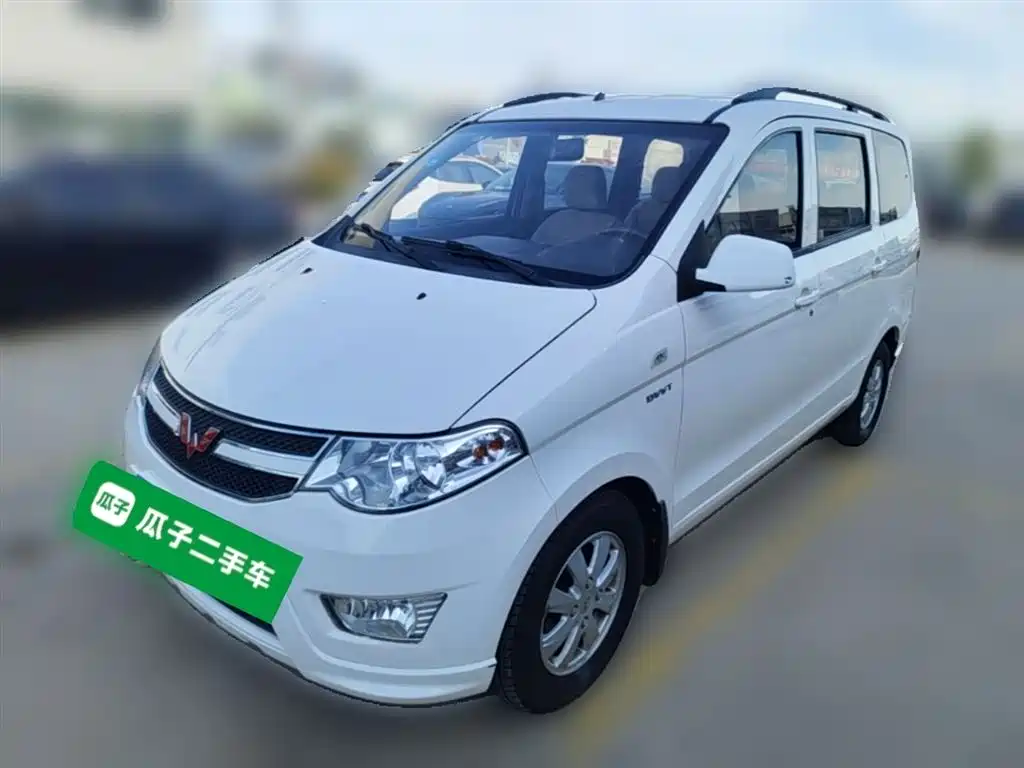 Wuling Hongguang 1.5 L Facelift S Comfort
