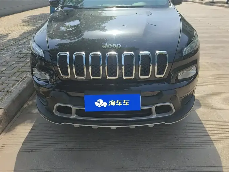 Jeep Cherokee 2.0 L Superior