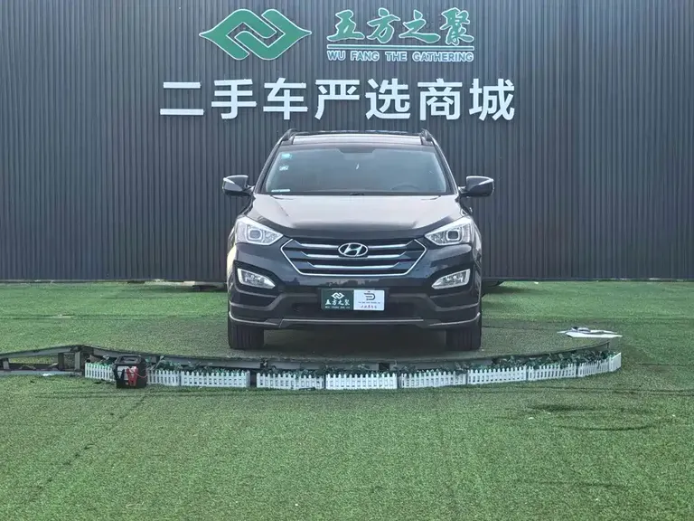 Hyundai Santa Fe (Import) 胜达进口 2013款 3.0 L 四驱舒适版 7座 欧IV