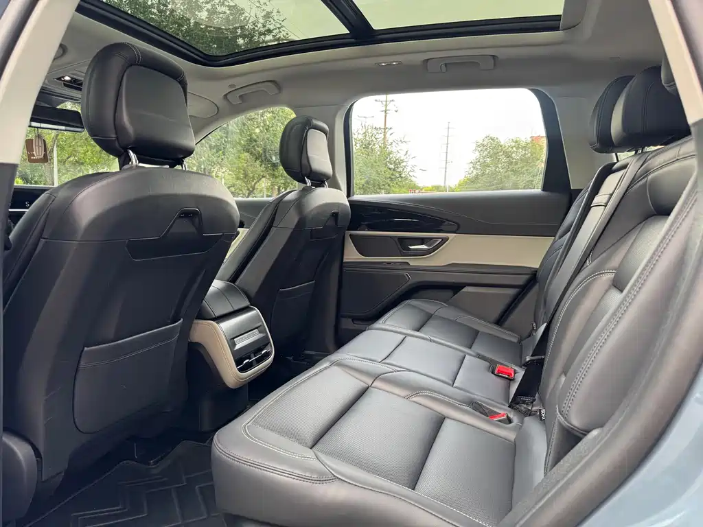 Nautilus 2.0 T 4 WD Comfort Supreme