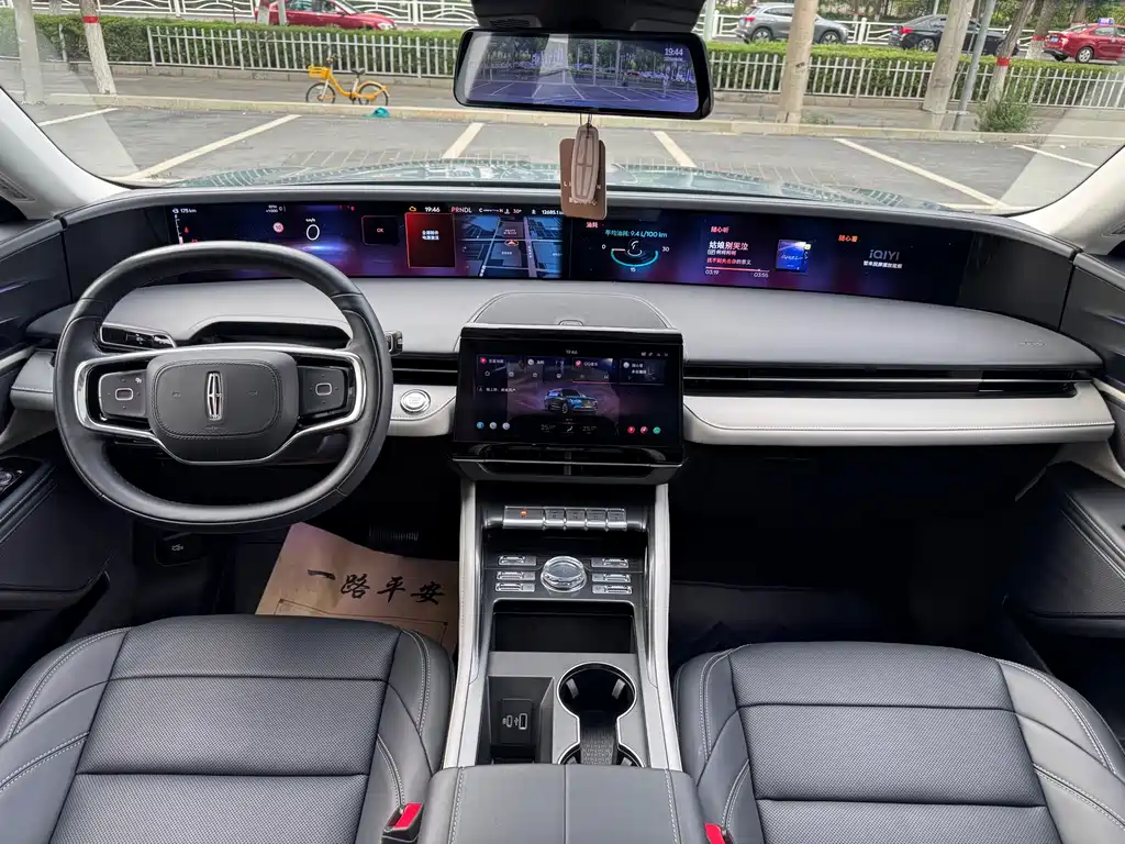 Nautilus 2.0 T 4 WD Comfort Supreme